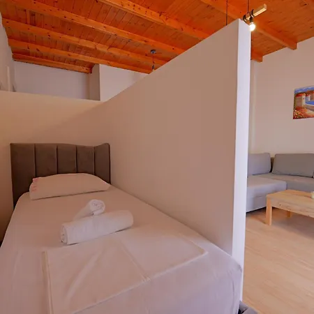 Luxor Apartamento Sarandë