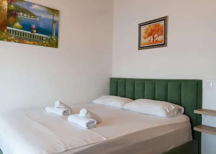 Luxor Apartment Sarandë