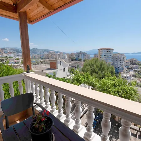 아파트 Luxor Sarandë