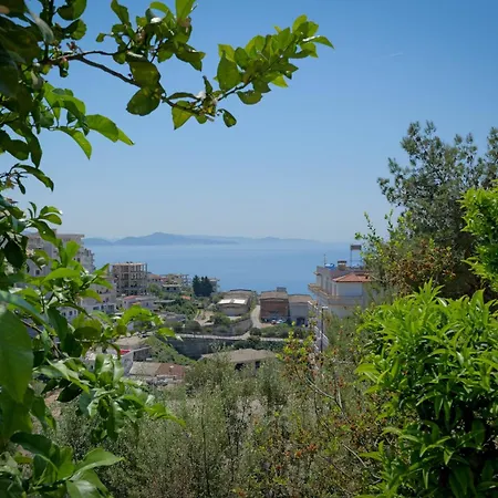 아파트 Luxor Sarandë