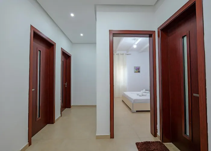 Luxor شقة ساراندا